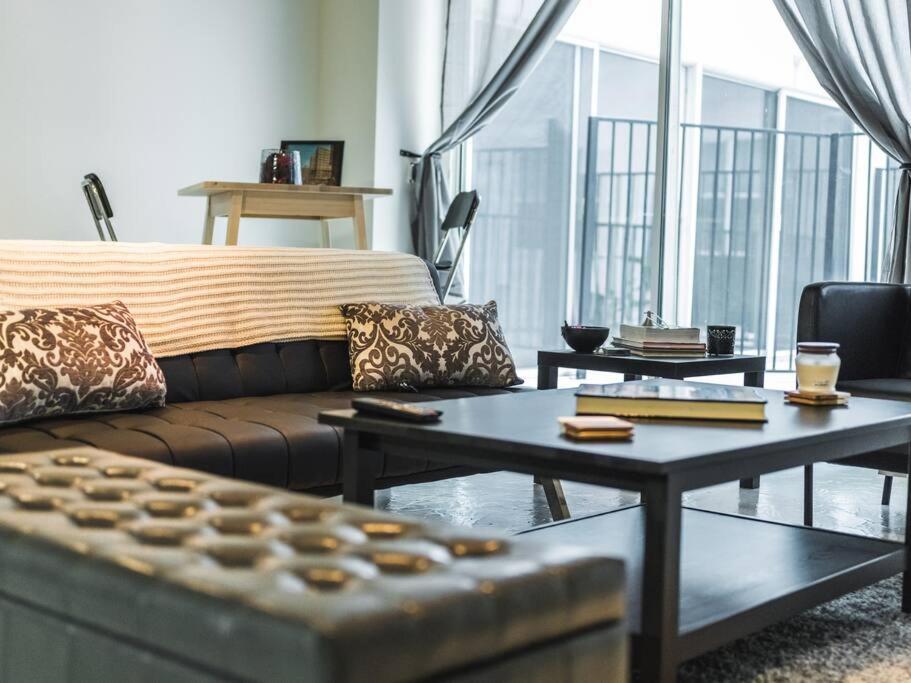 Newly Renovated 1Bdrm Loft Dtla And Rooftop Pool ロサンゼルス エクステリア 写真